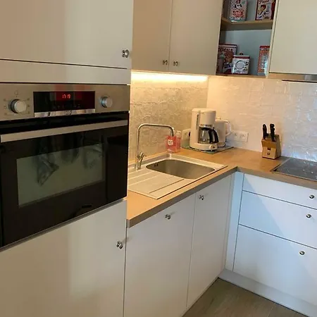 Vitamine Zee Apartment *